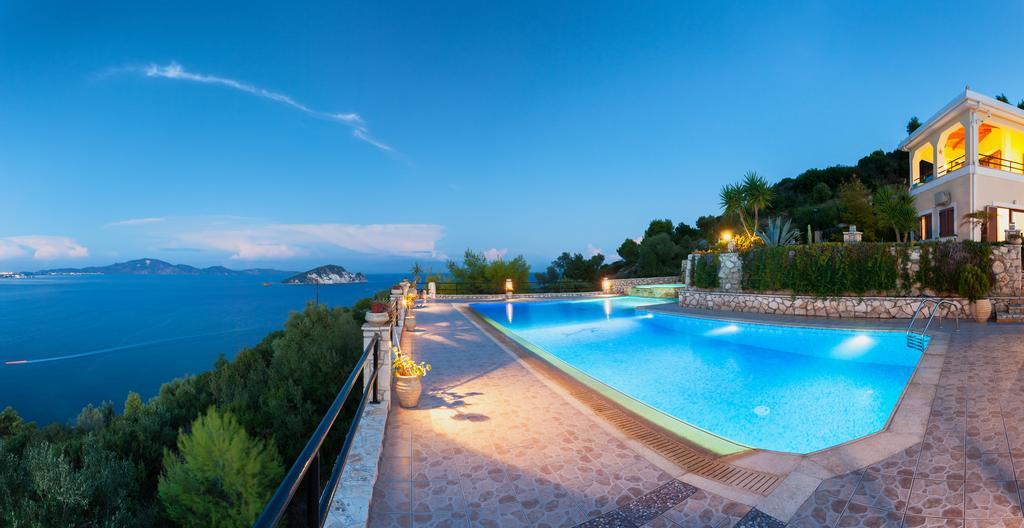 Villa Akros And Suites Keri 외부 사진