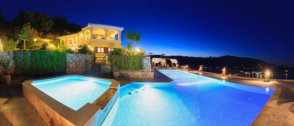 Villa Akros And Suites Keri 외부 사진