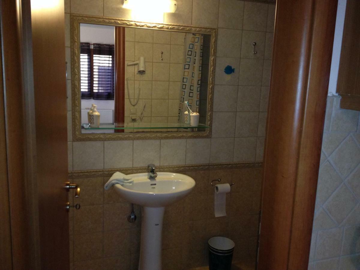 Villa Akros And Suites Keri 외부 사진